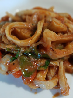 Una foto de Calamar en salsa