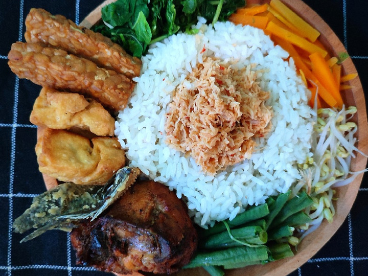  Resep buat Gudangan / Urap sayuran  sesuai selera