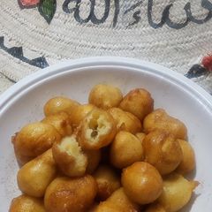 A picture of Sweet dumplings (luqaimats).