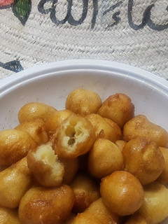 A picture of Sweet dumplings (luqaimats).