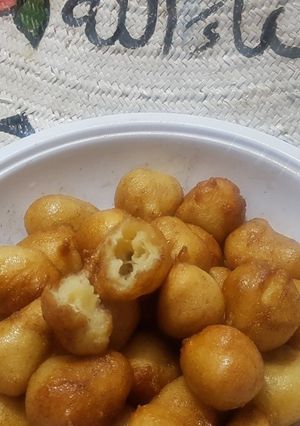 A picture of Sweet dumplings (luqaimats).