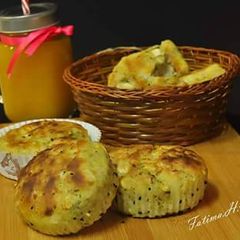 A picture of Ftoot Bread.