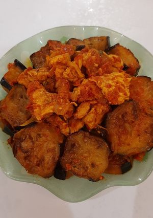 عکسی از دستور خوراک مرغ و بادمجان