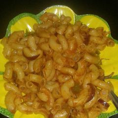 A picture of Macaroni.