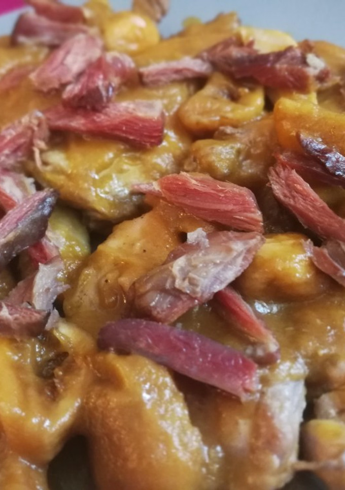 Una foto de Pollo Picantón con higos secos