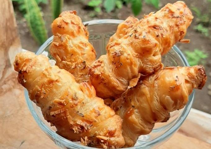 Cheese Stick Puff Pastry