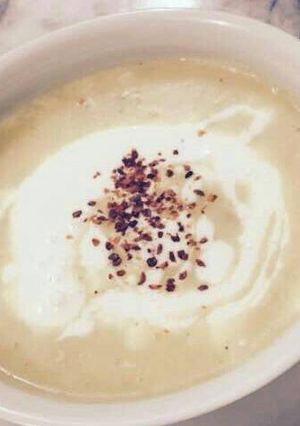 صورة لوصفة شوربة العدس بالقشطه