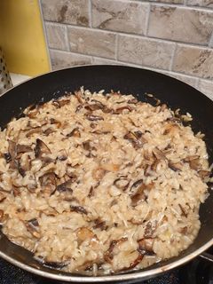 A picture of Mushroom Risotto.