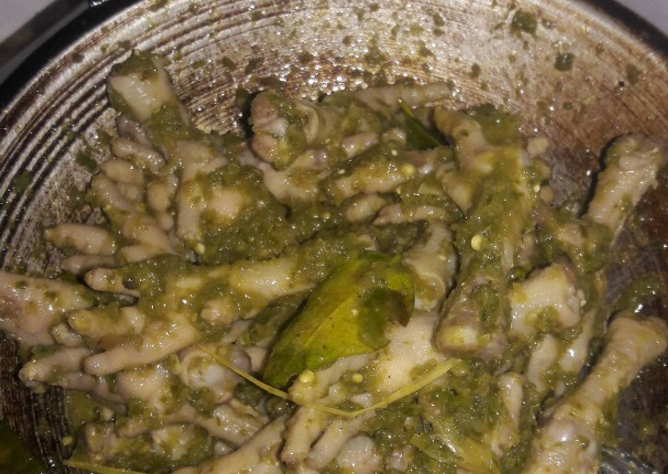 Ceker sambel ijo pedes nampol