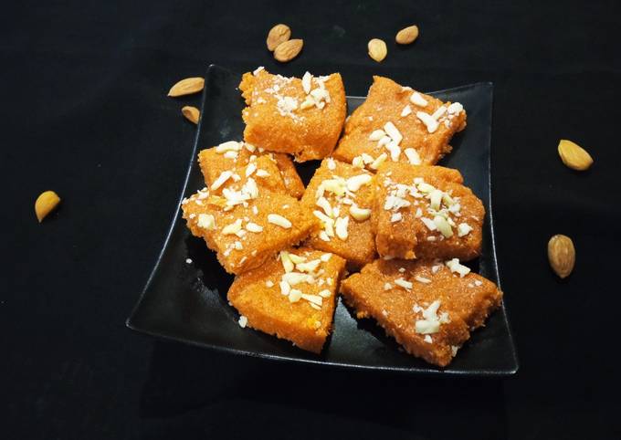 सूजी बर्फी (Suji barfi recipe in Hindi) रेसिपी बनाने की विधि in Hindi by  Nita Agrawal - Cookpad