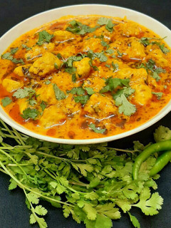राजस्थानी बेसन के गट्टे (Rajasthani besan ke gatte recipe in Hindi) रेसिपी मुख्य फोटो