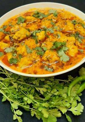 राजस्थानी बेसन के गट्टे (Rajasthani besan ke gatte recipe in Hindi) रेसिपी मुख्य फोटो