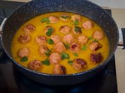 Una foto de red curry