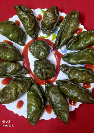 A picture of Prawn stuffed spinach momo.