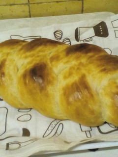 A picture of Challah Bread.