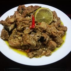 A picture of Chicken man makhani.