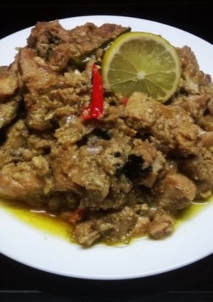 A picture of Chicken man makhani.