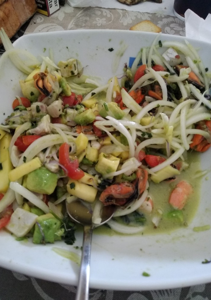 Una foto de Ceviche de lubina