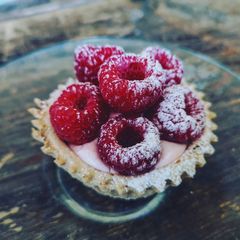 A picture of Quickie Vege Raspberries tart.