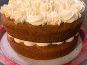 Una foto de chantilly con queso crema