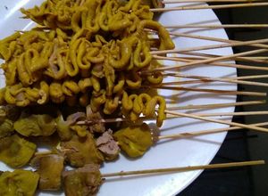 Foto resep Sate usus,ati dan ampela goreng ala mama nadyne🍢
