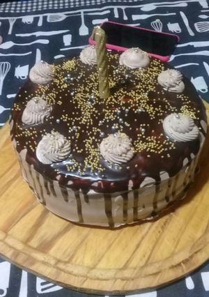 Una foto de Bizcochuelo casero de chocolate !!