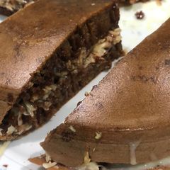 A picture of Martabak Manis.