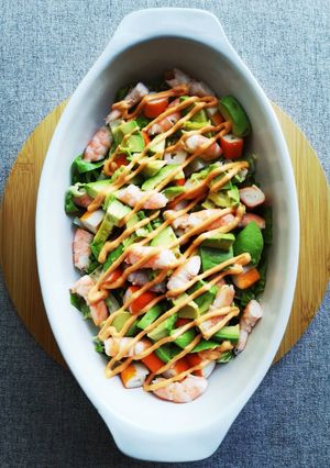 Una foto de Ensalada cóctel de marisco 🦐🦐🦐
