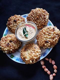 साबुदाणा वडा (sabudana vada recipe in marathi) रेसिपी चे मुख्य फोटो