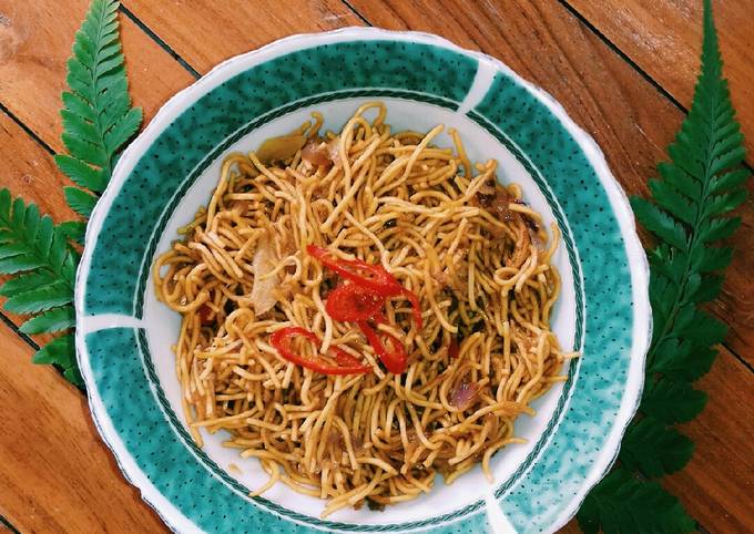 Resep Mie Kuning Goreng Simple🙆 Oleh Astrobi - Cookpad