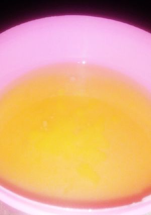 A picture of Makhan se Desi ghee banany ka tareeka.