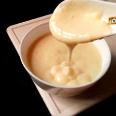 A picture of Homemade Condensed Milk.