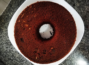 Una foto de Torta negra de vino - Torta Navideña