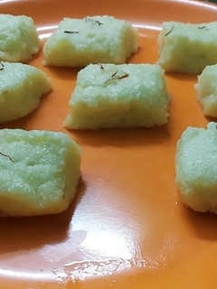 ரவா கேக் செய்முறை முக்கிய புகைப்படம்