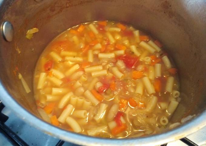 Pasta e fagioli (pasta and bean soup)