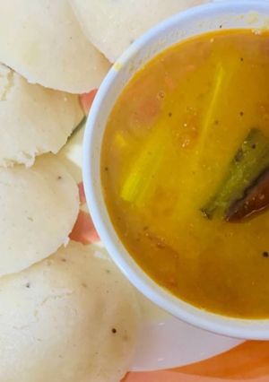 A picture of Rava idli sambhar.