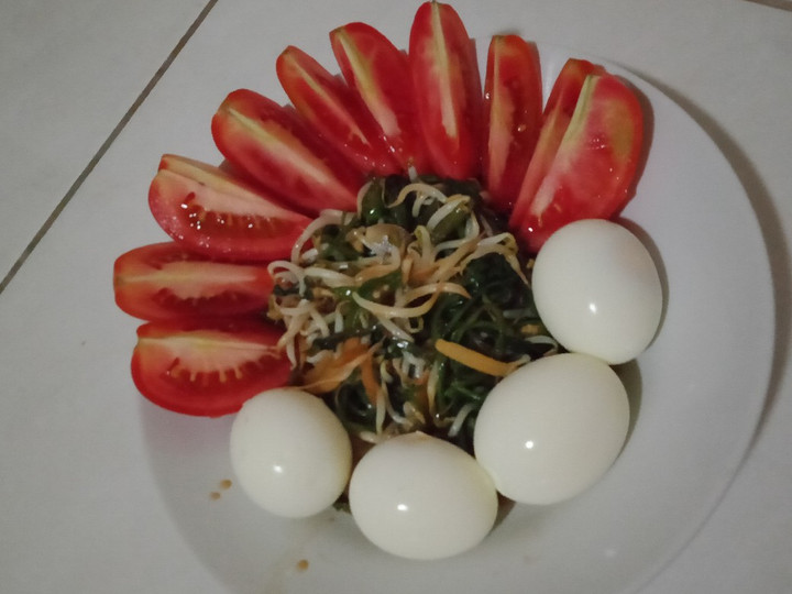 Langkah Mudah untuk Membuat Tumis kangkung toge, Enak Banget