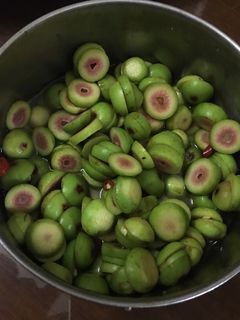 Hình của món Sung muối xổi.