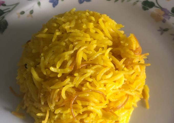 How to Prepare Homemade Yellow Rice with Vermicelli الرز الأصفر مع شعريه