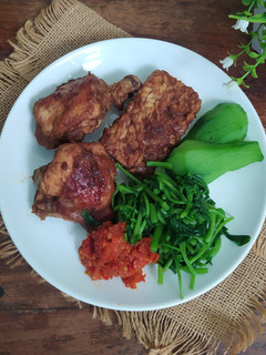Foto resep Ayam Bacem Teh Celup