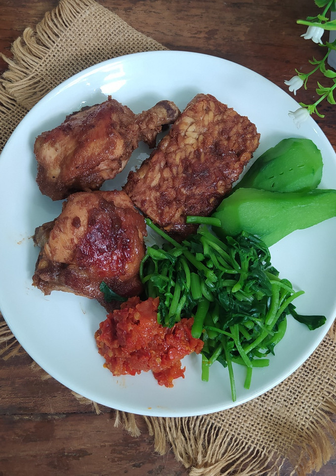 Foto resep Ayam Bacem Teh Celup