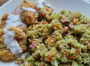 Una foto de Arroz de brócoli con croquetas de garbanzo🤔🤪😋