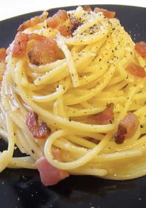 Una foto de Spaghetti a la carbonara – Receta auténtica italiana