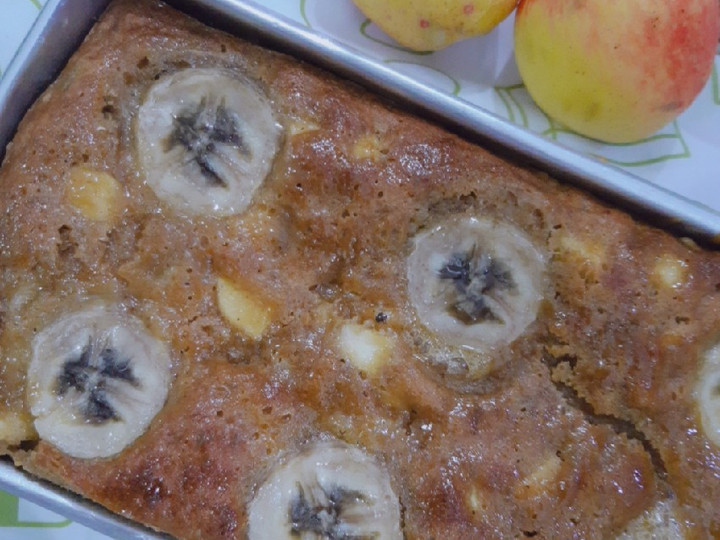 Langkah Mudah untuk Membuat Simple &amp;amp; moist banana apple cake, Bikin Ngiler