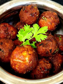 மீன் கோலா உருண்டை(fish kolla Urundai) செய்முறை முக்கிய புகைப்படம்