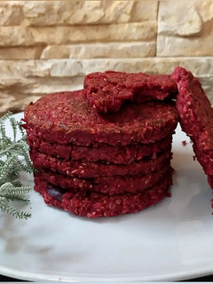 Foto di Hamburger di barbabietola e fiocchi di avena