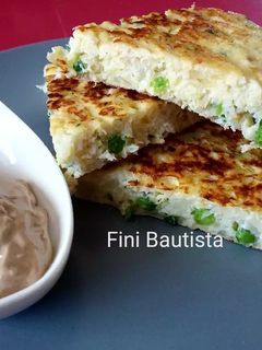 Una foto de Tortilla de coliflor con bacalao