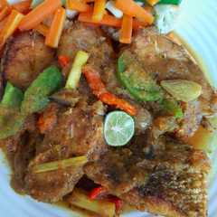 A picture of Pesmol Ikan Kakap.