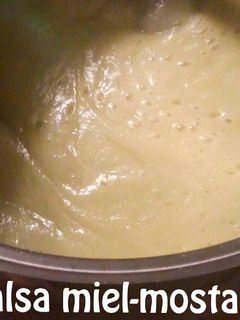 Una foto de Salsa miel mostaza exprés