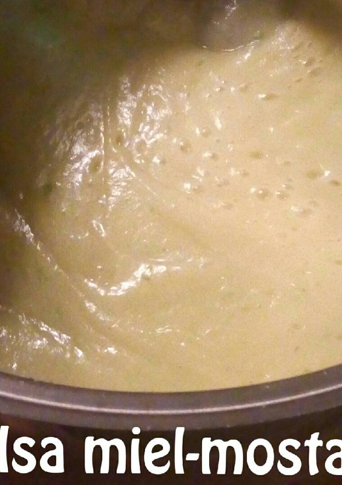 Una foto de Salsa miel mostaza exprés